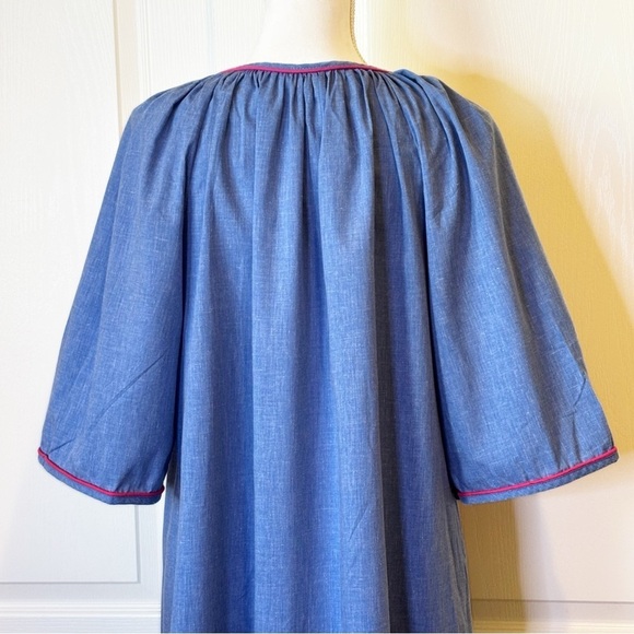 Vandemere Vintage House Dress with Appliqué and Embroidered Flowers - Picture 7 of 9